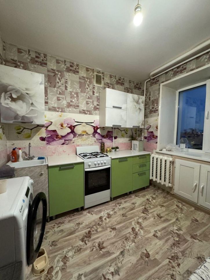 1-комн квартира Вихрева ул, 127