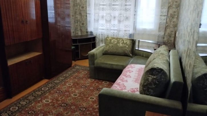 2-комн квартира Строителей ул, 8А