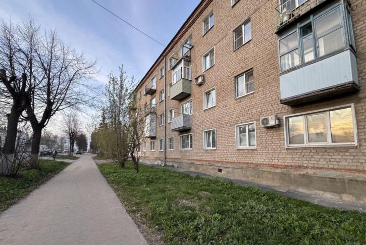 2-комн квартира Московская 1-я ул, 23