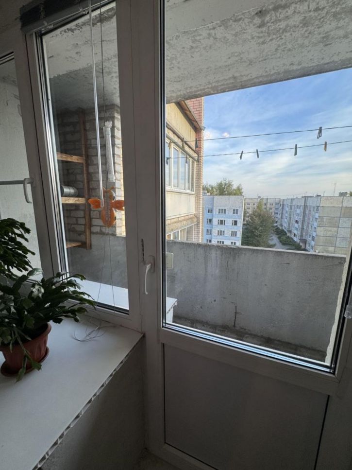 3-комн квартира Красноказарменная 1-я ул, 3