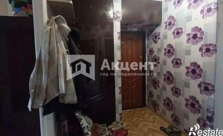 3-комн квартира ул Аникина, 1,  д. 1