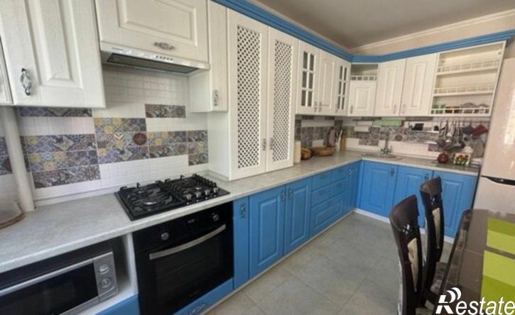 3-комн квартира Комсомольская пл, 10,  д. 10